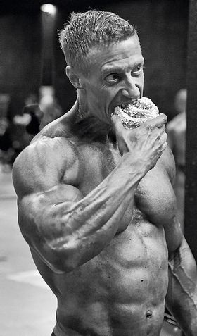 Peter Ljunggren Bicepsmannen toppa formen kanelbulle